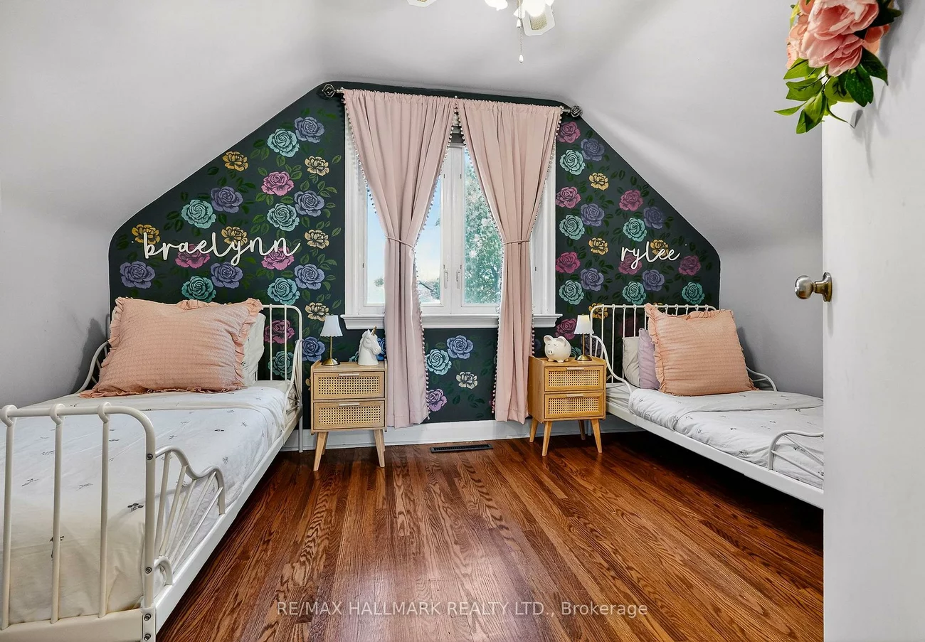 32, Rockwood, Cliffcrest, Toronto