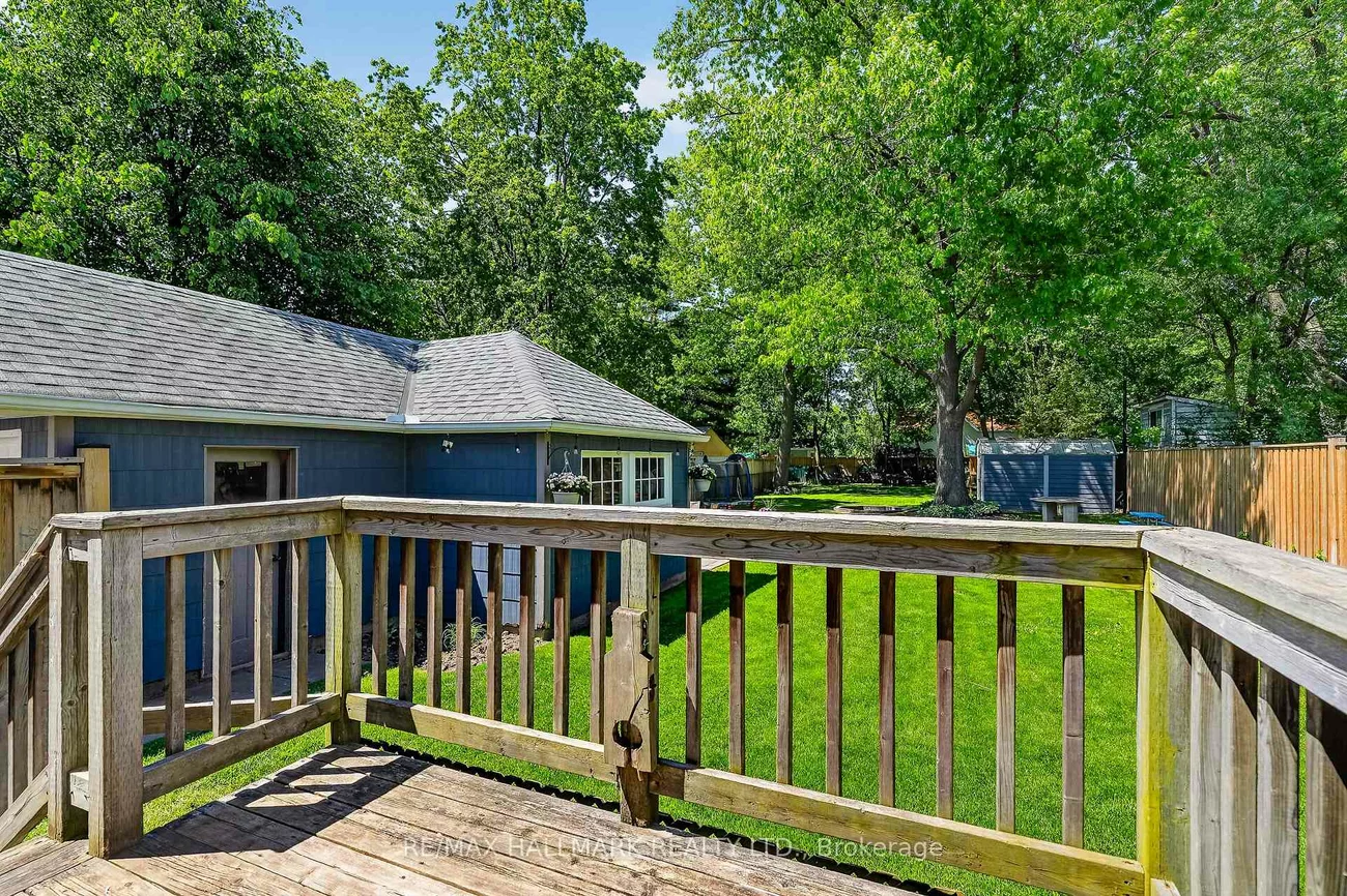 32, Rockwood, Cliffcrest, Toronto