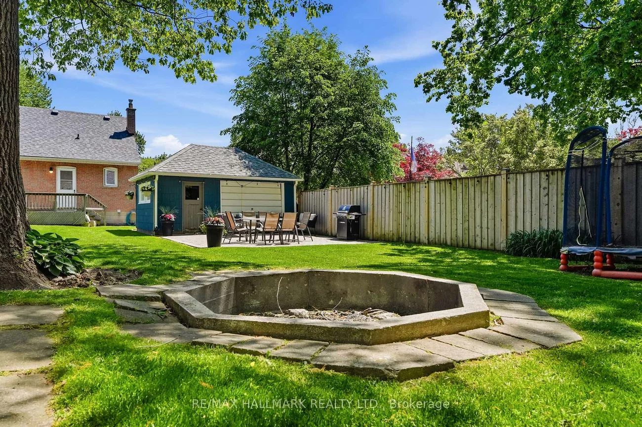32, Rockwood, Cliffcrest, Toronto
