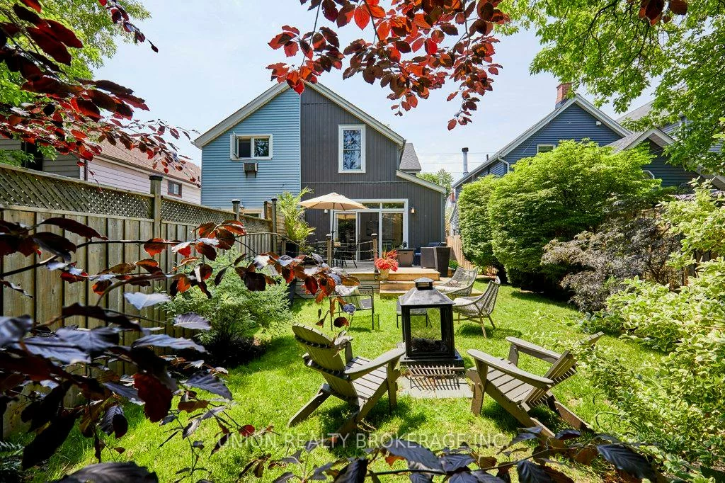 285, Woodbine, The Beaches, Toronto