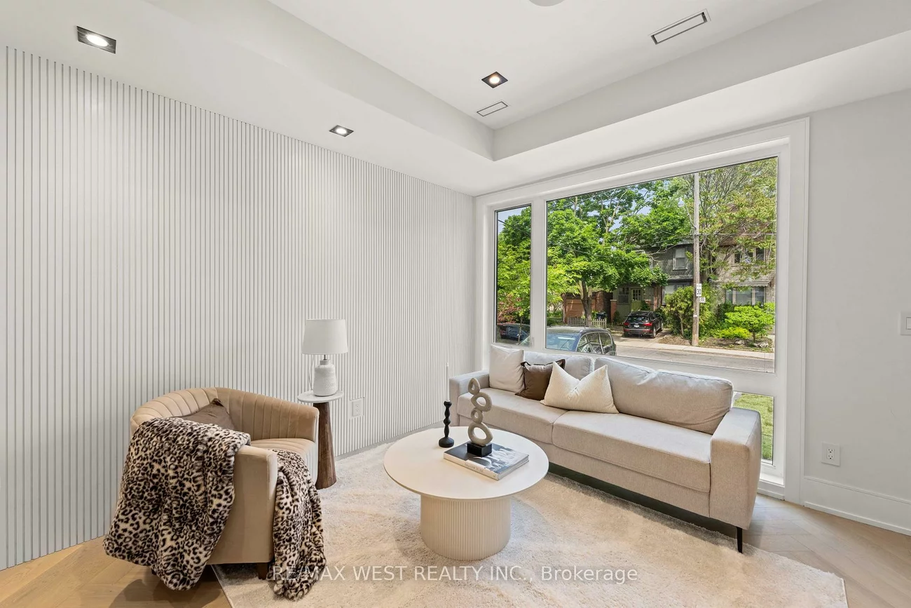 15, Cruikshank, Playter Estates-Danforth, Toronto