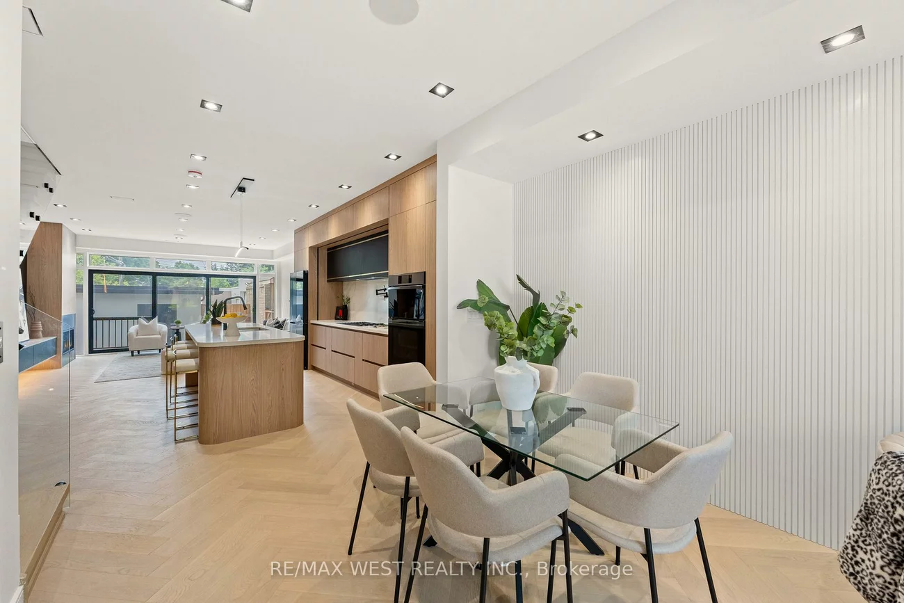15, Cruikshank, Playter Estates-Danforth, Toronto