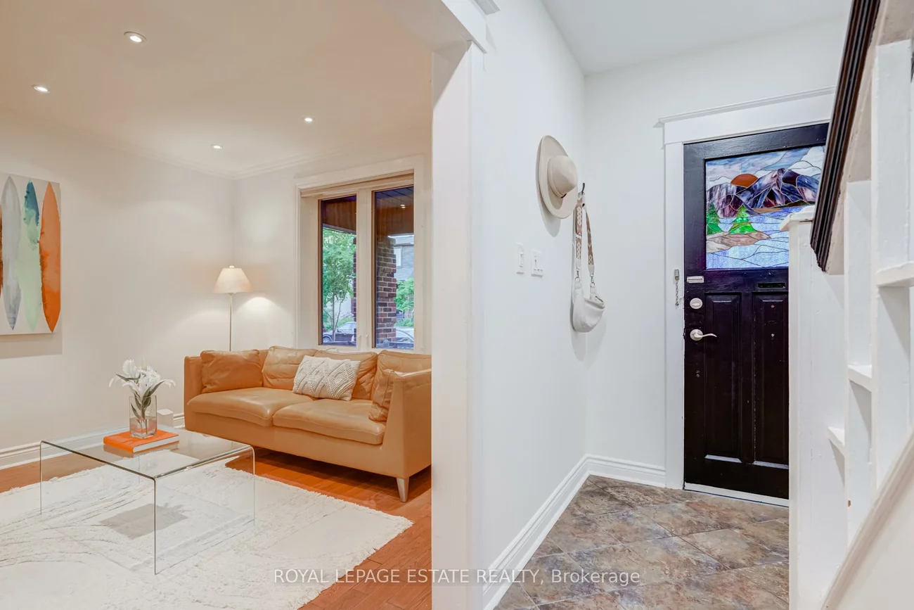 47, Bowmore, Woodbine Corridor, Toronto