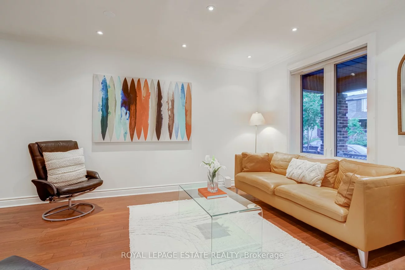 47, Bowmore, Woodbine Corridor, Toronto