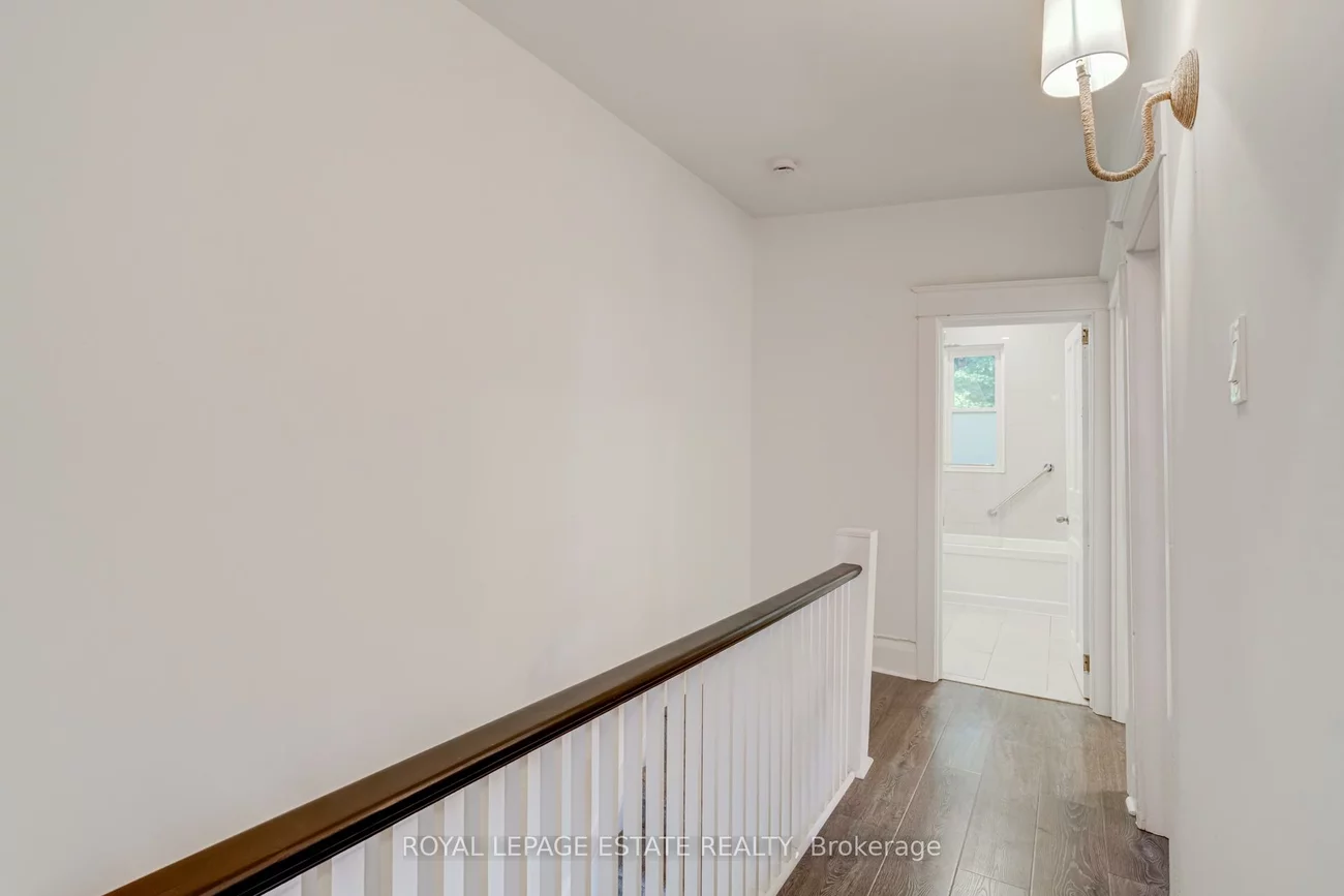 47, Bowmore, Woodbine Corridor, Toronto