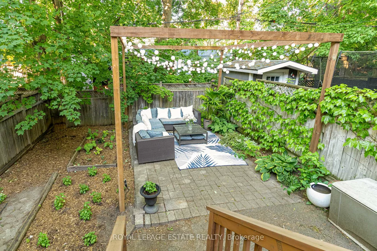 47, Bowmore, Woodbine Corridor, Toronto