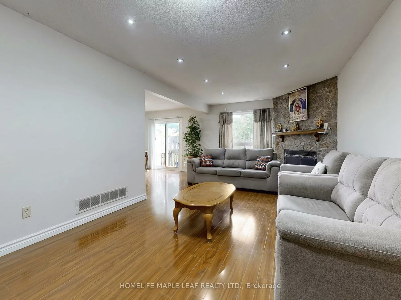 39, Lamay, Rouge E11, Toronto