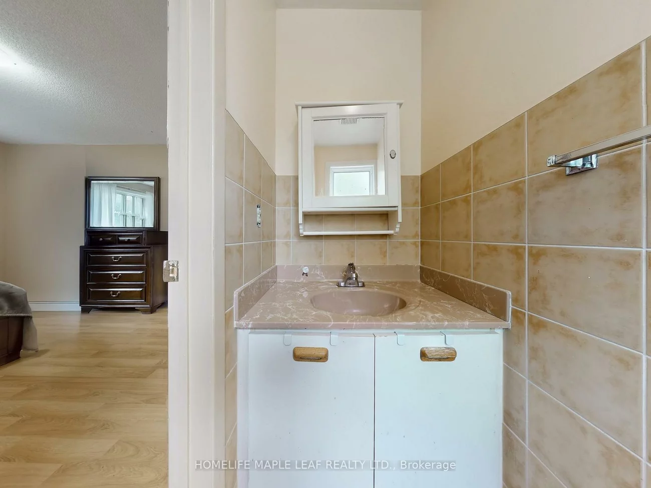 39, Lamay, Rouge E11, Toronto