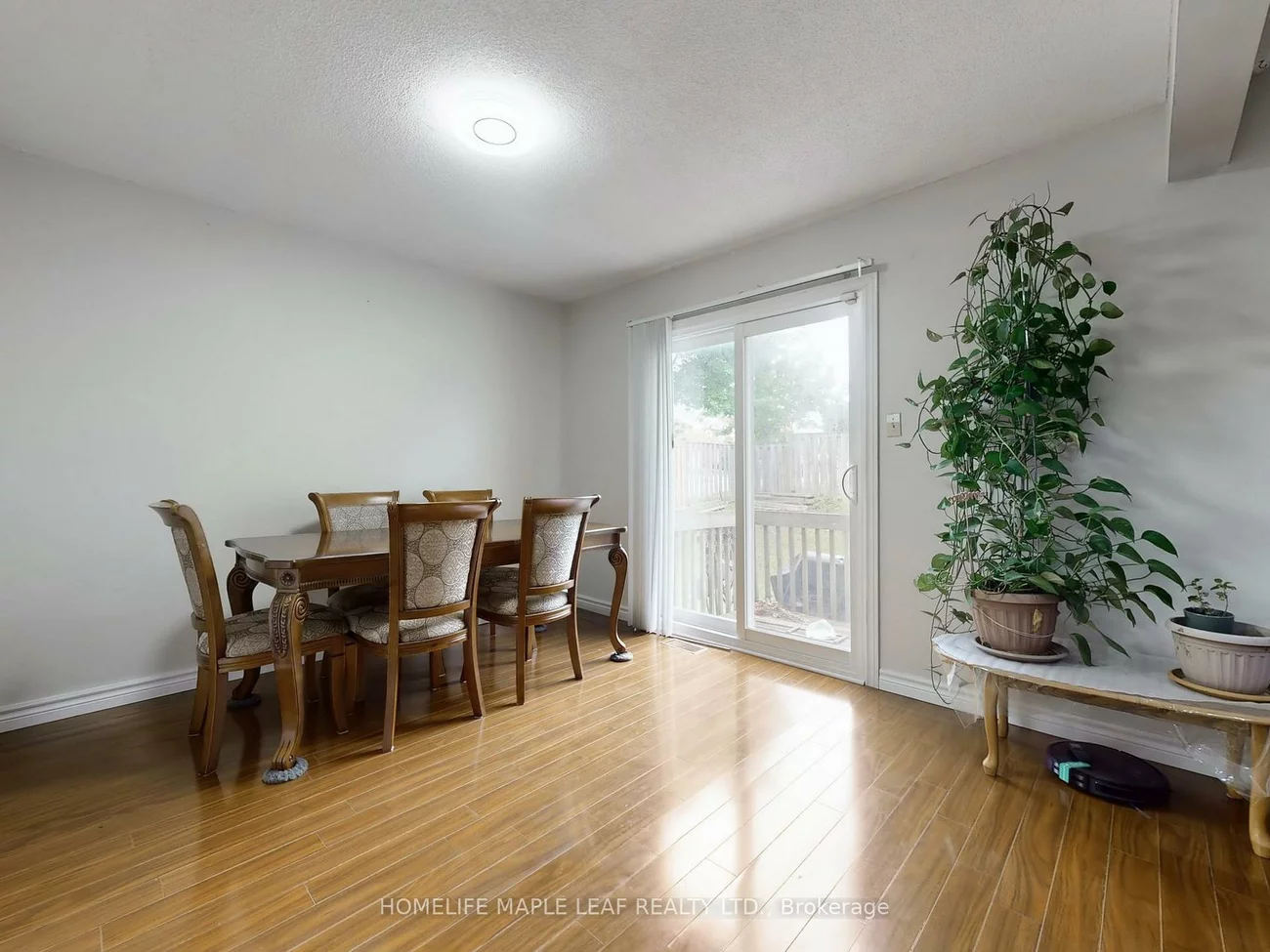 39, Lamay, Rouge E11, Toronto
