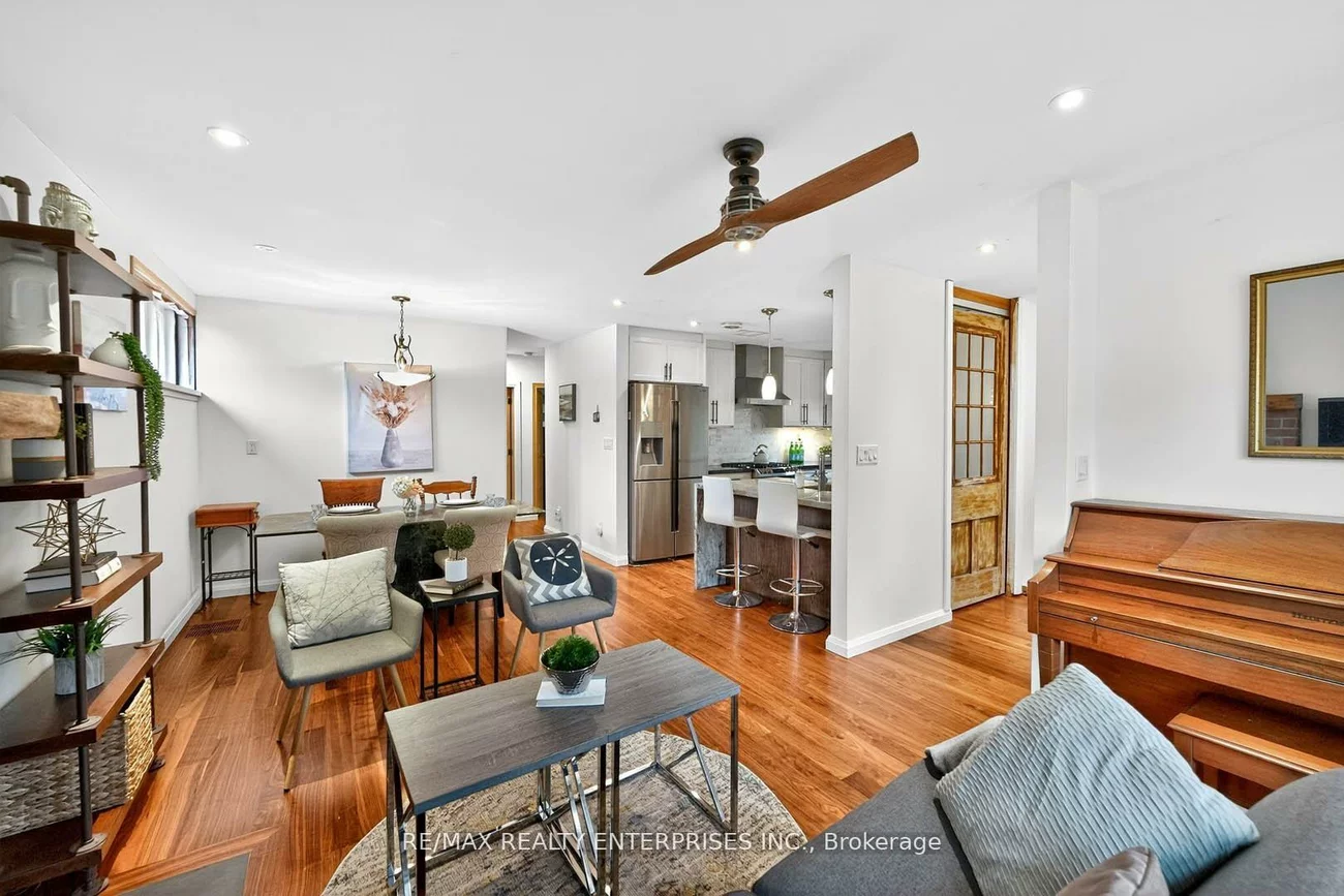 10, Colonial, Cliffcrest, Toronto