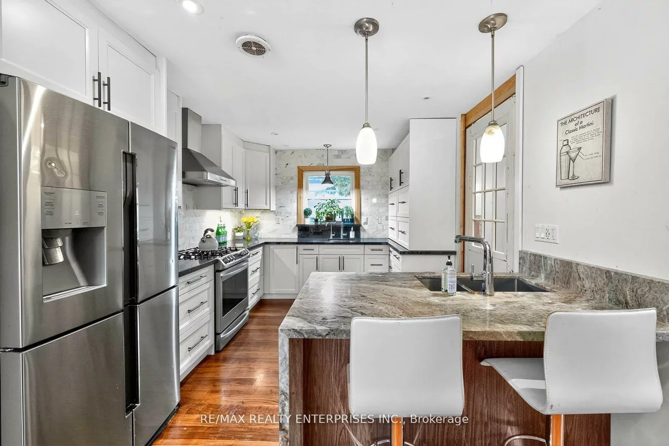 10, Colonial, Cliffcrest, Toronto
