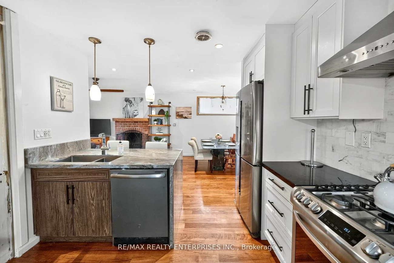 10, Colonial, Cliffcrest, Toronto