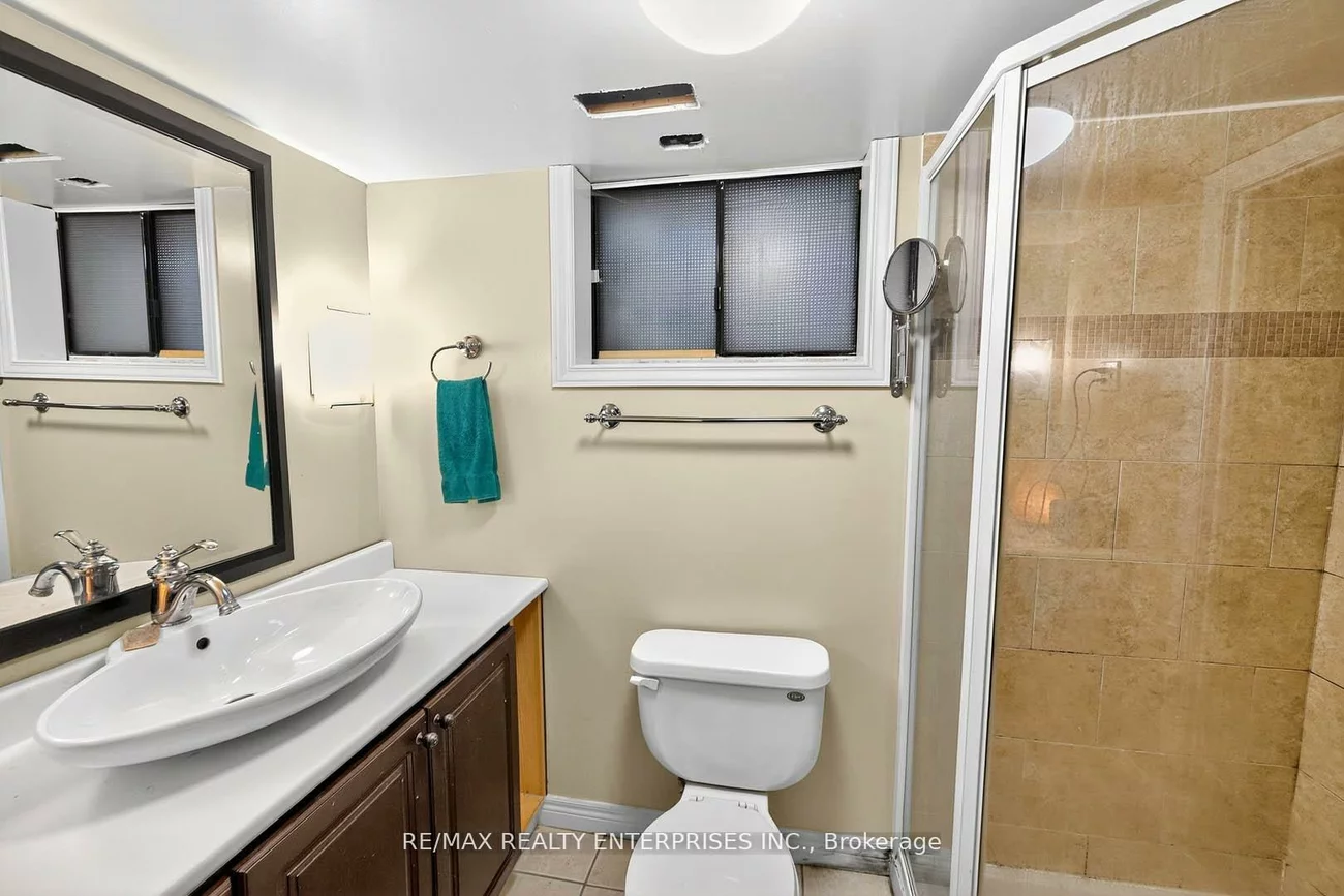 10, Colonial, Cliffcrest, Toronto