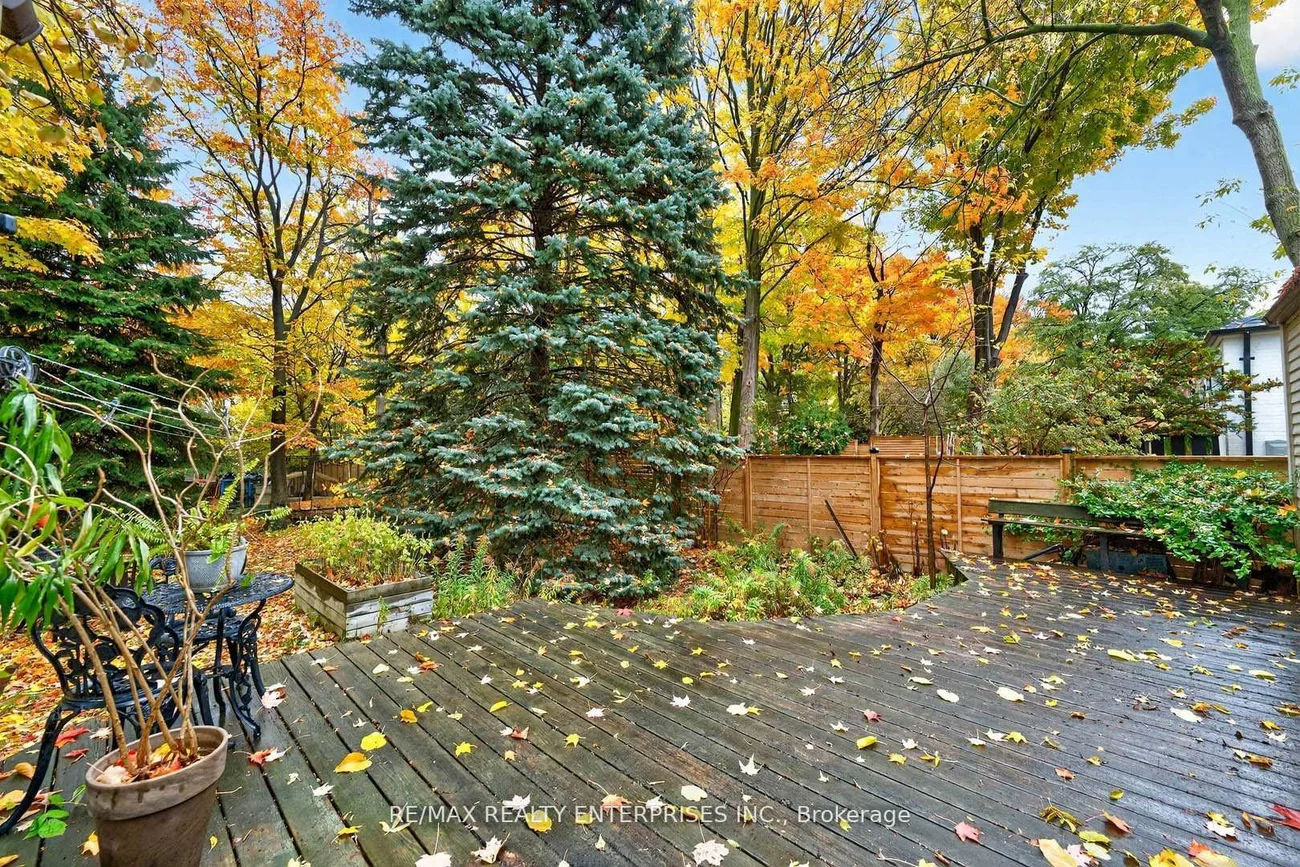 10, Colonial, Cliffcrest, Toronto