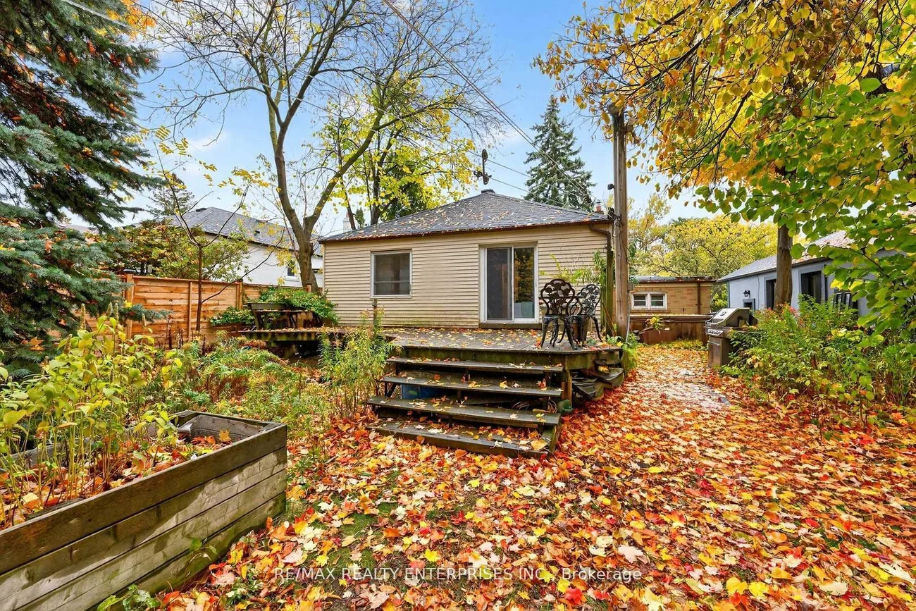 10, Colonial, Cliffcrest, Toronto