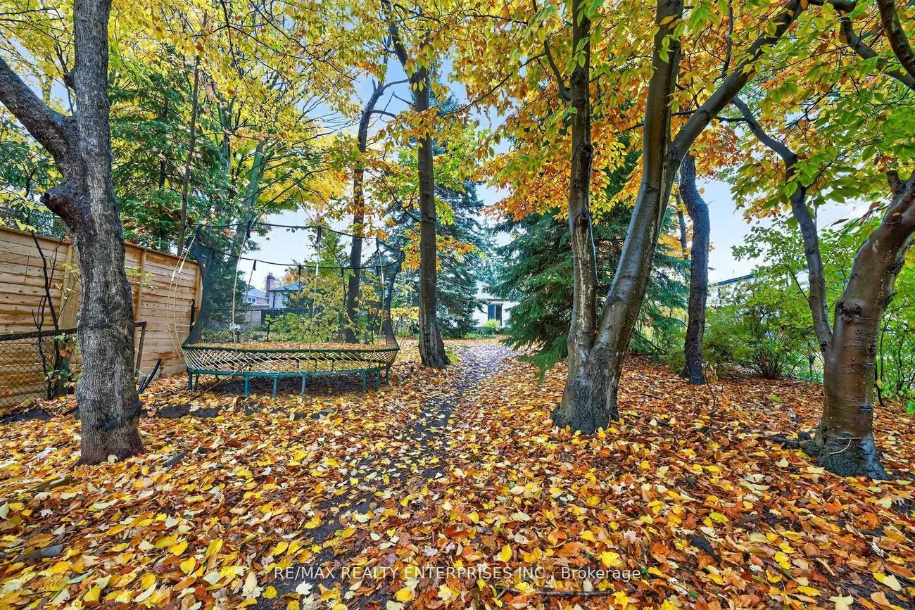10, Colonial, Cliffcrest, Toronto