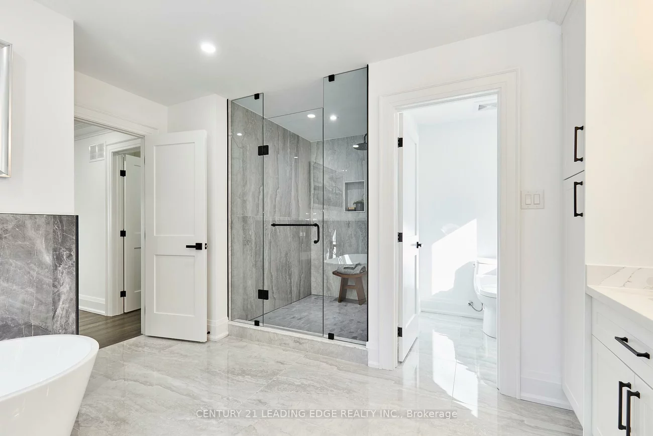 24, Larwood, Cliffcrest, Toronto