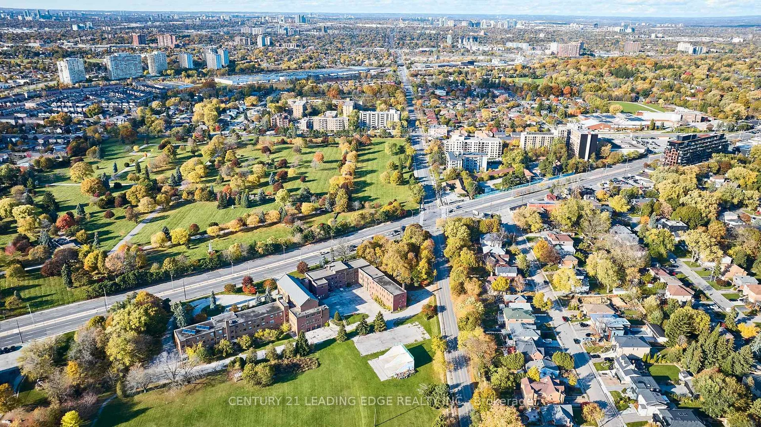 24, Larwood, Cliffcrest, Toronto