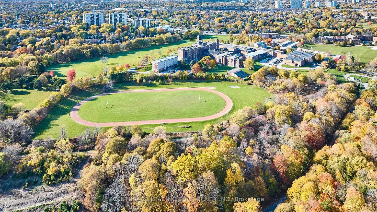 24, Larwood, Cliffcrest, Toronto