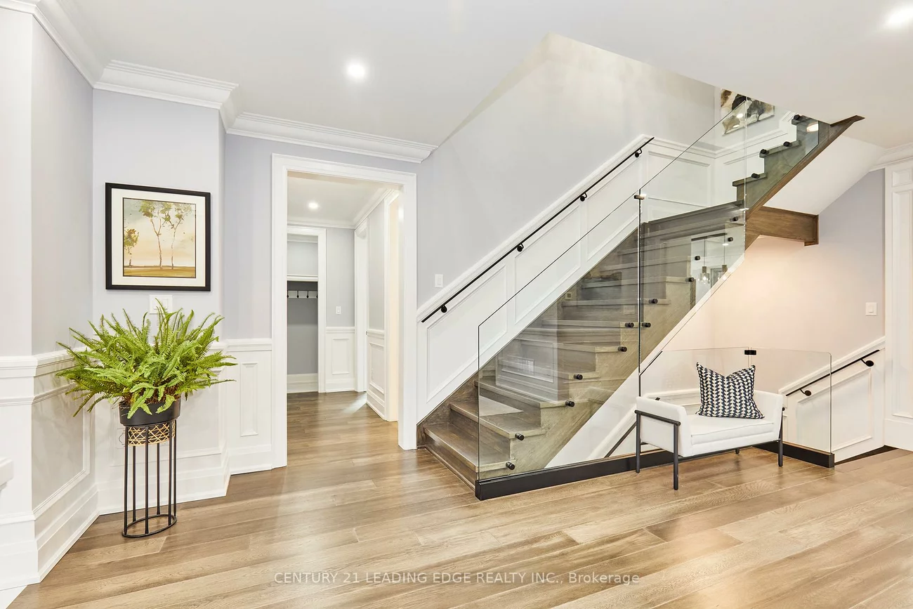 24, Larwood, Cliffcrest, Toronto