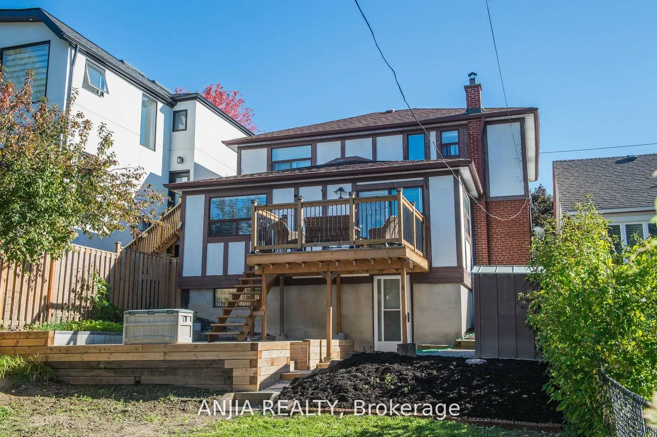 76, Adair, O'Connor-Parkview, Toronto