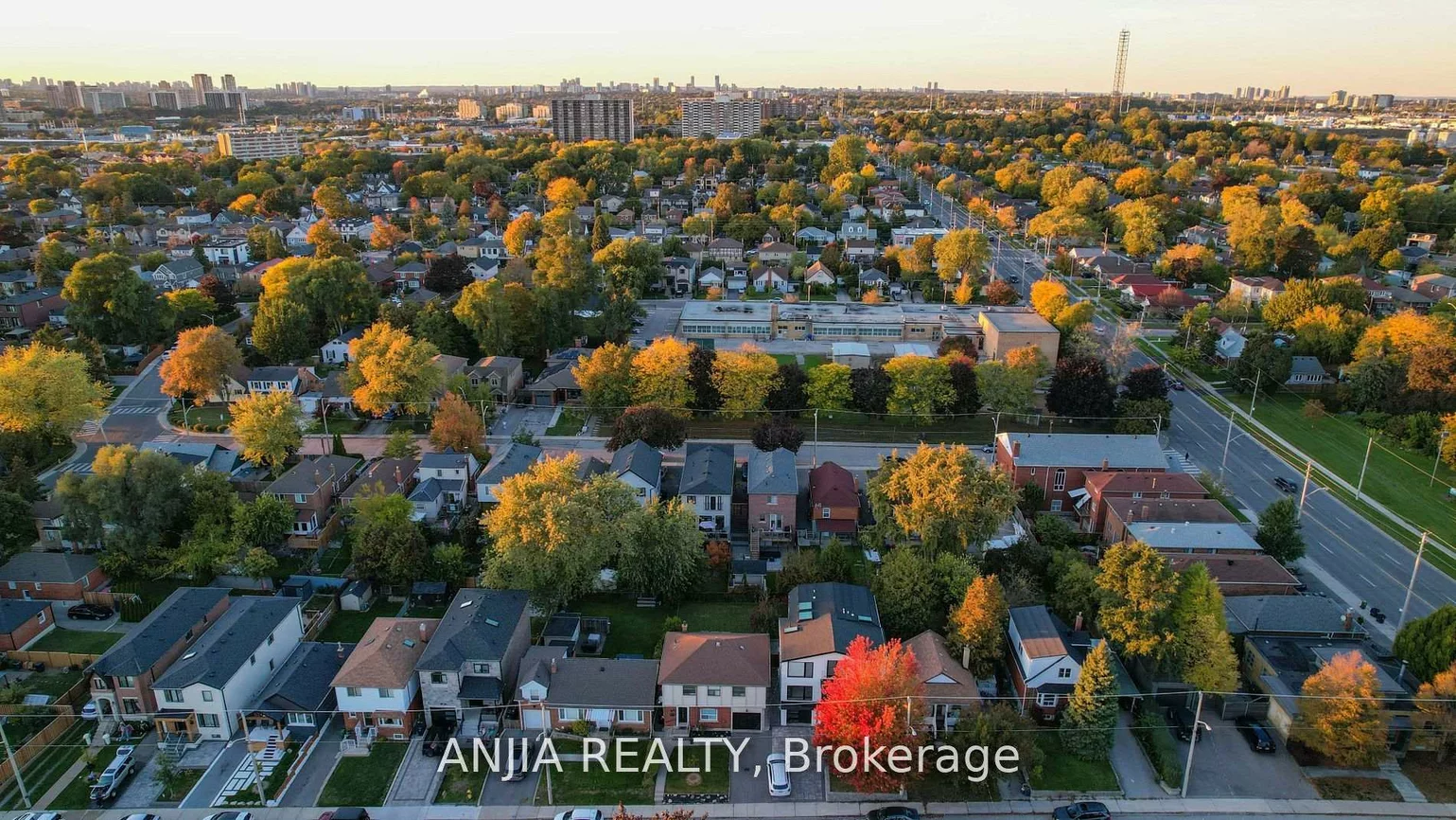 76, Adair, O'Connor-Parkview, Toronto