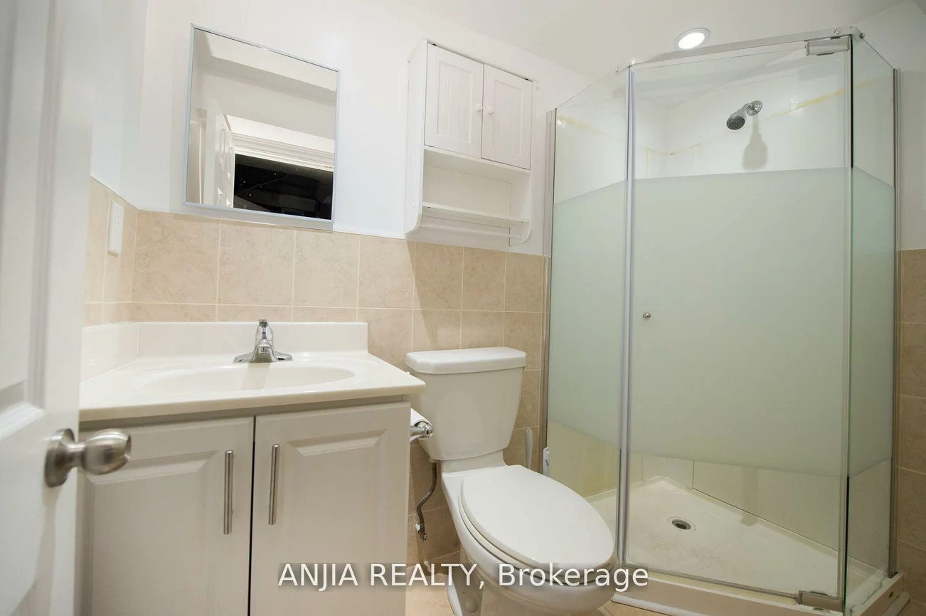 76, Adair, O'Connor-Parkview, Toronto