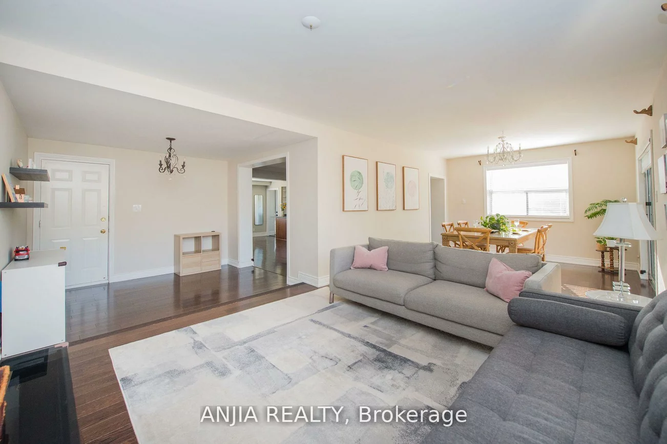 76, Adair, O'Connor-Parkview, Toronto
