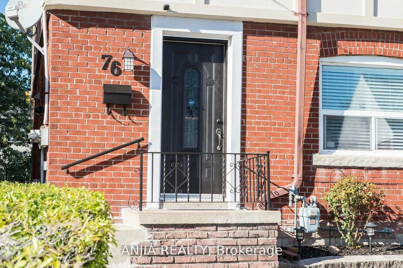 76, Adair, O'Connor-Parkview, Toronto