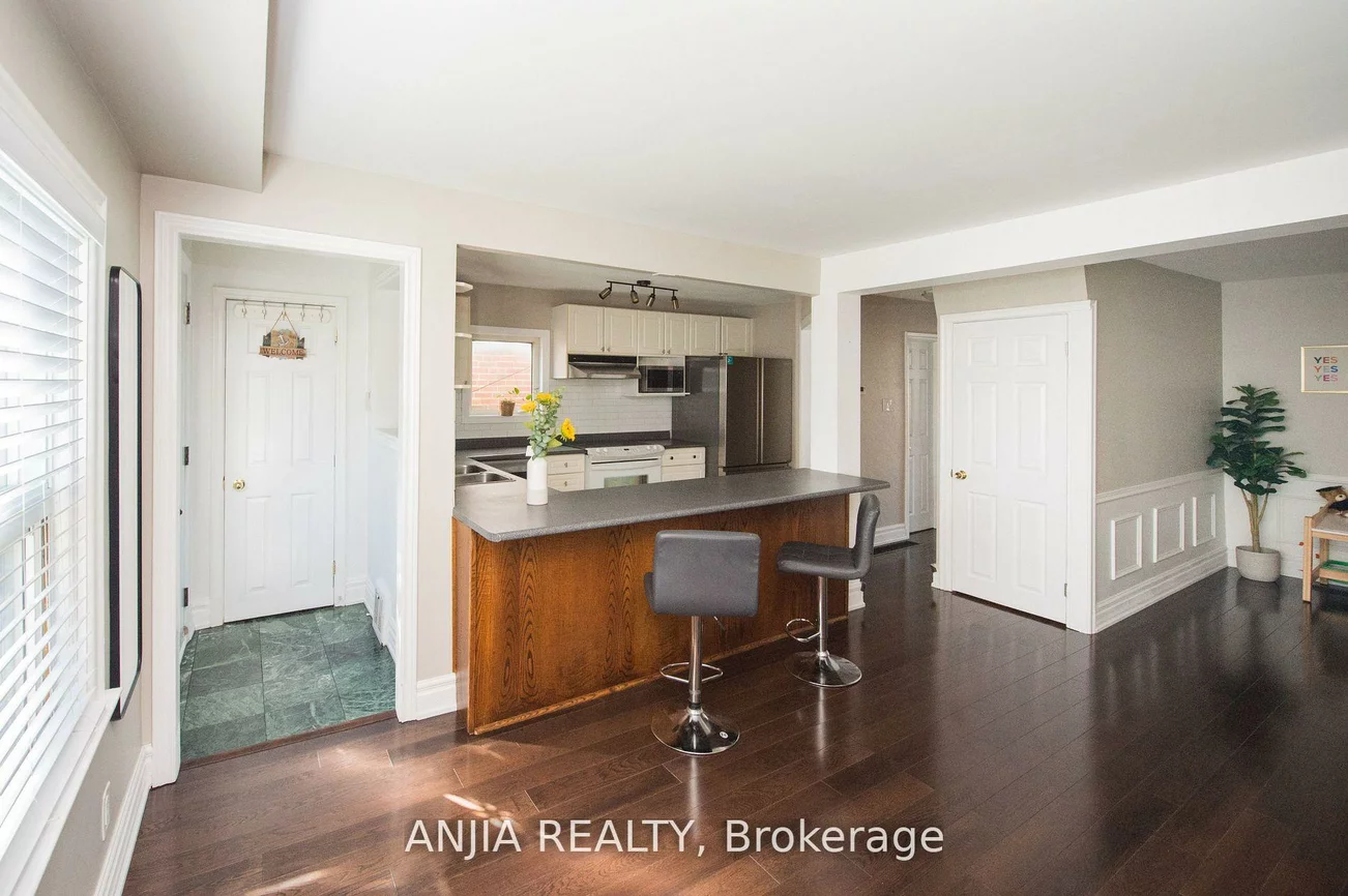 76, Adair, O'Connor-Parkview, Toronto