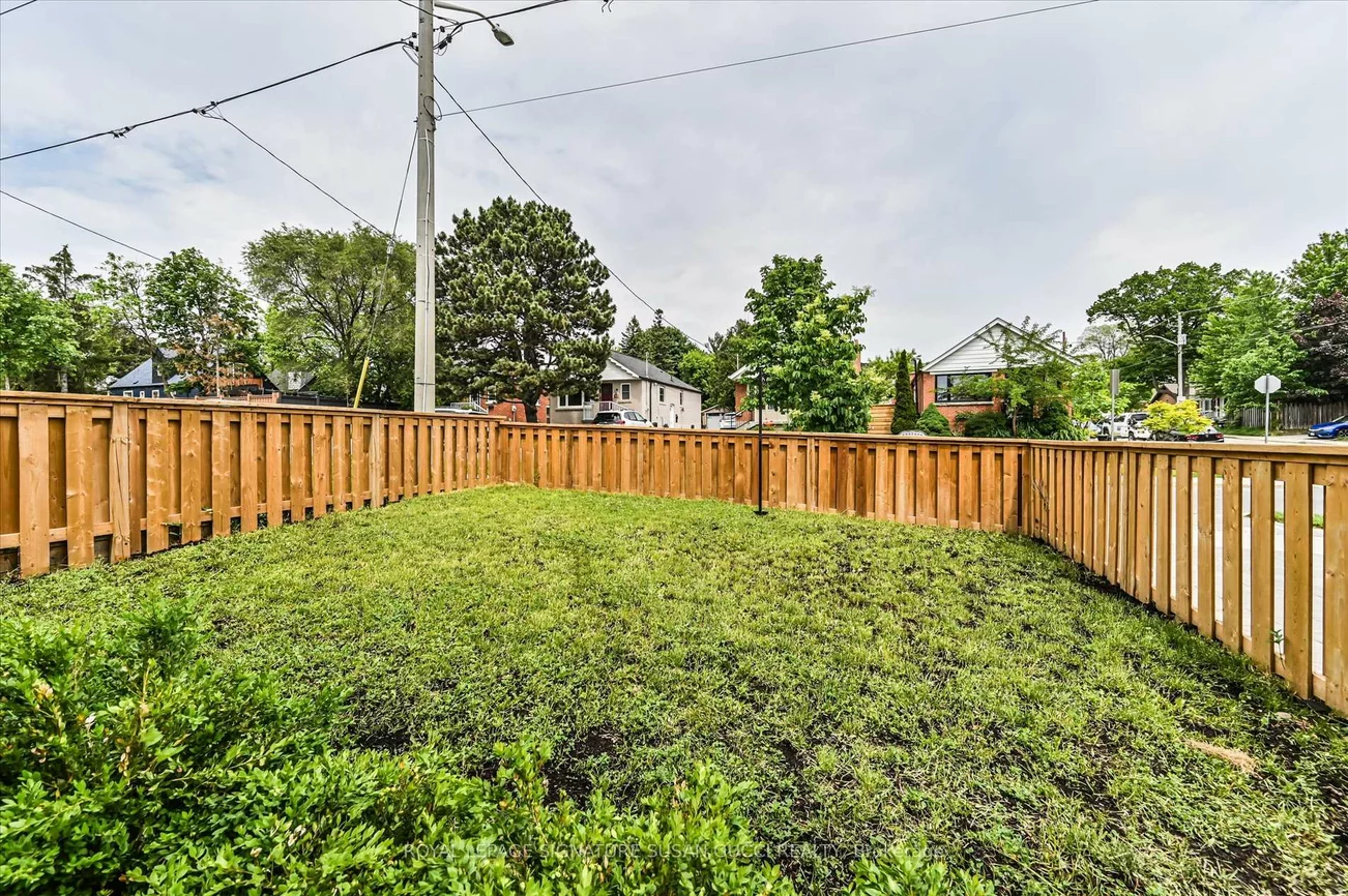 96, Squires, O'Connor-Parkview, Toronto