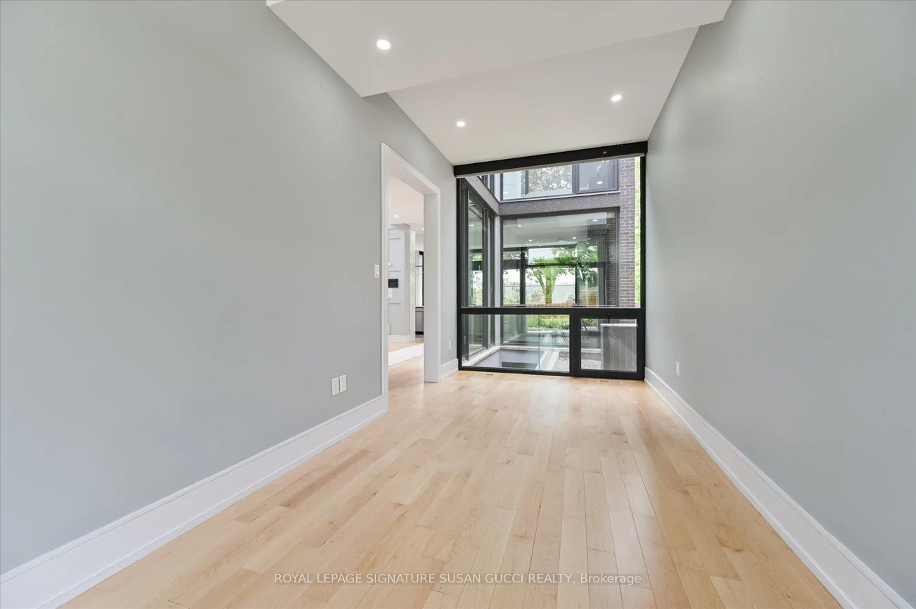 96, Squires, O'Connor-Parkview, Toronto