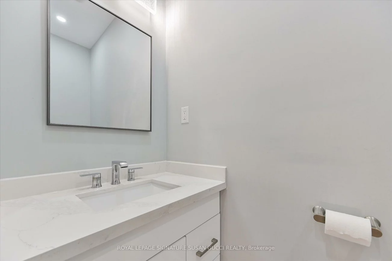 96, Squires, O'Connor-Parkview, Toronto