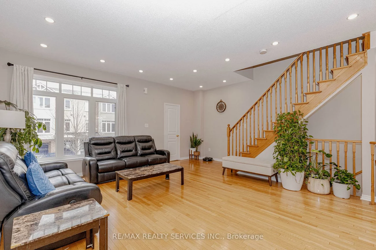 47, Curran Hall, Morningside, Toronto