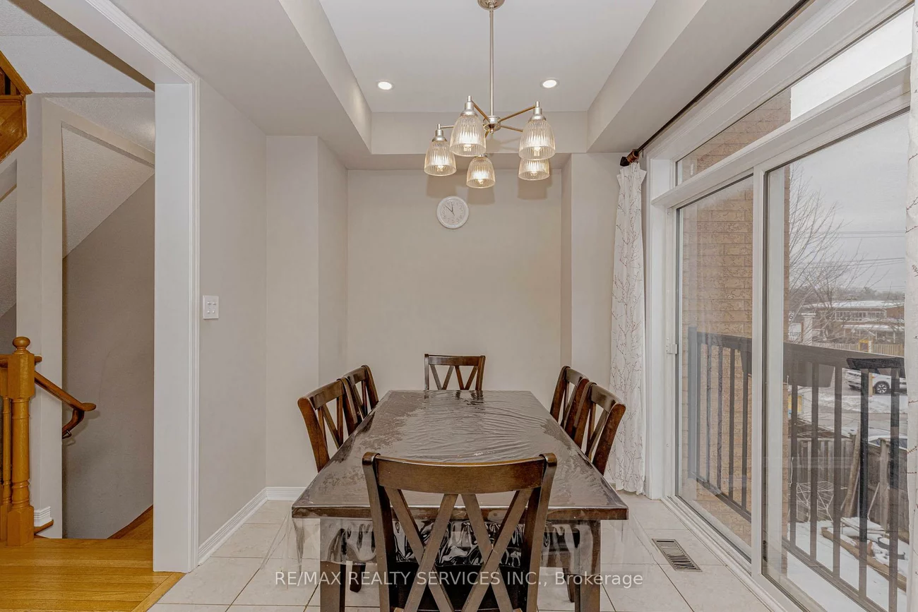47, Curran Hall, Morningside, Toronto
