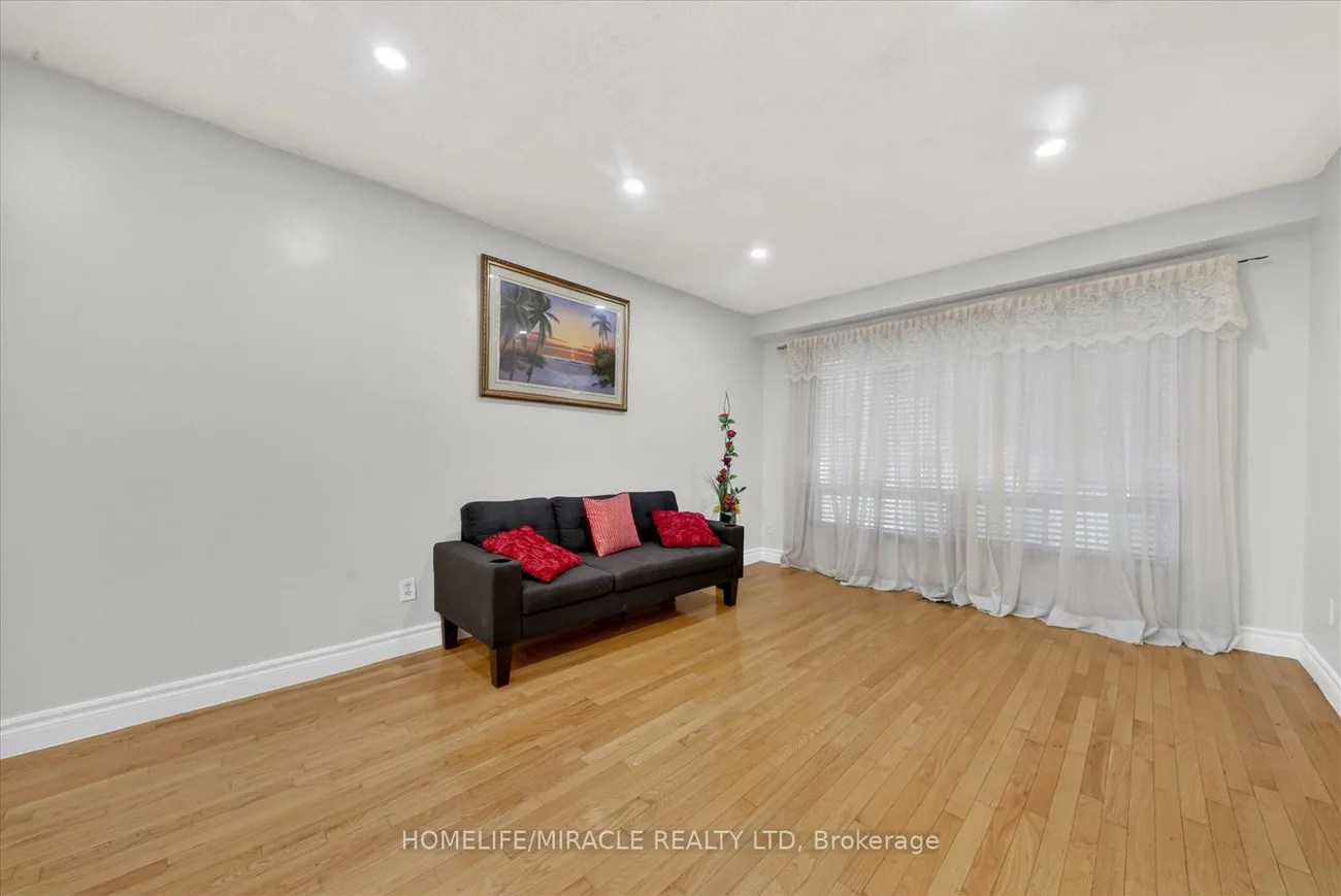 42, Nahanni, Malvern, Toronto
