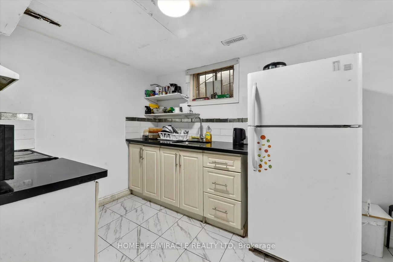 42, Nahanni, Malvern, Toronto