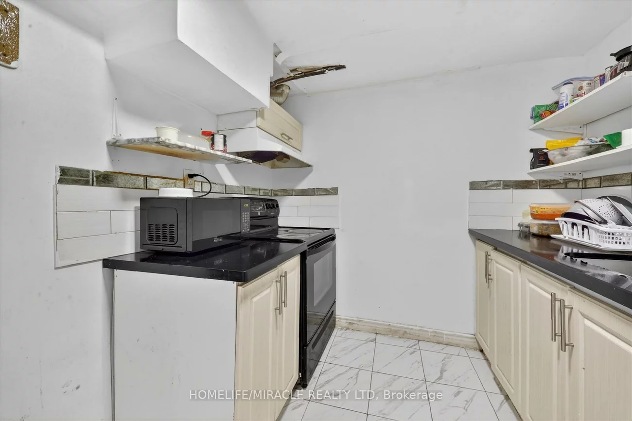 42, Nahanni, Malvern, Toronto