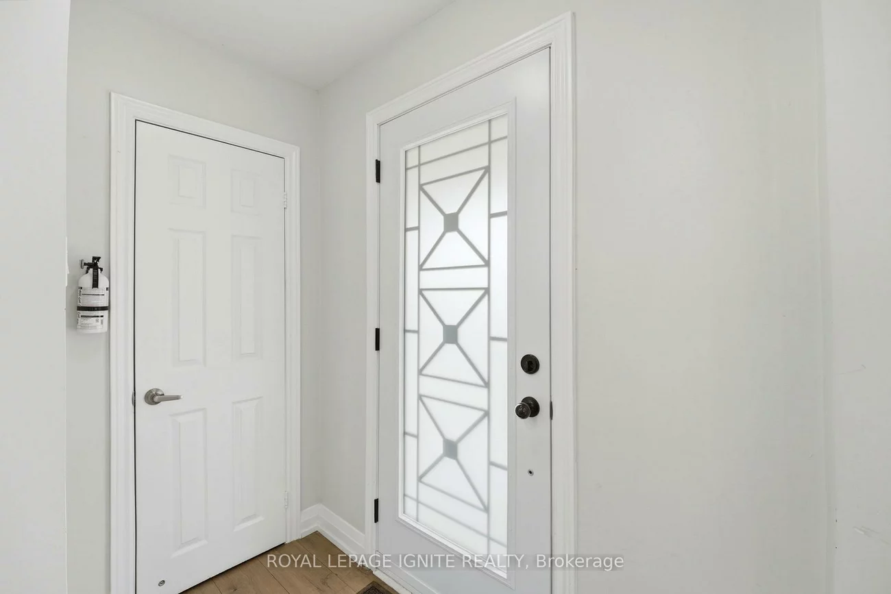 89, Darlingside, West Hill, Toronto