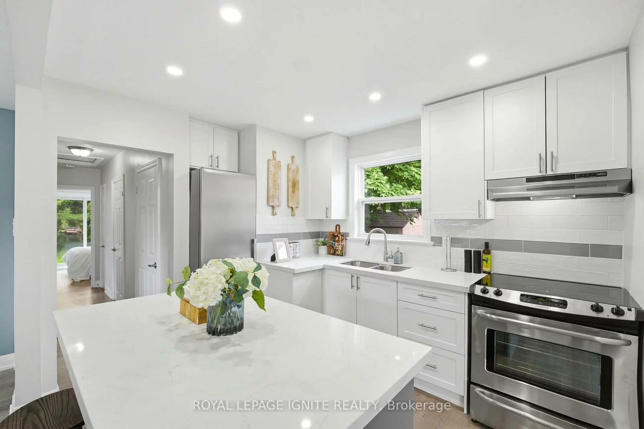 89, Darlingside, West Hill, Toronto
