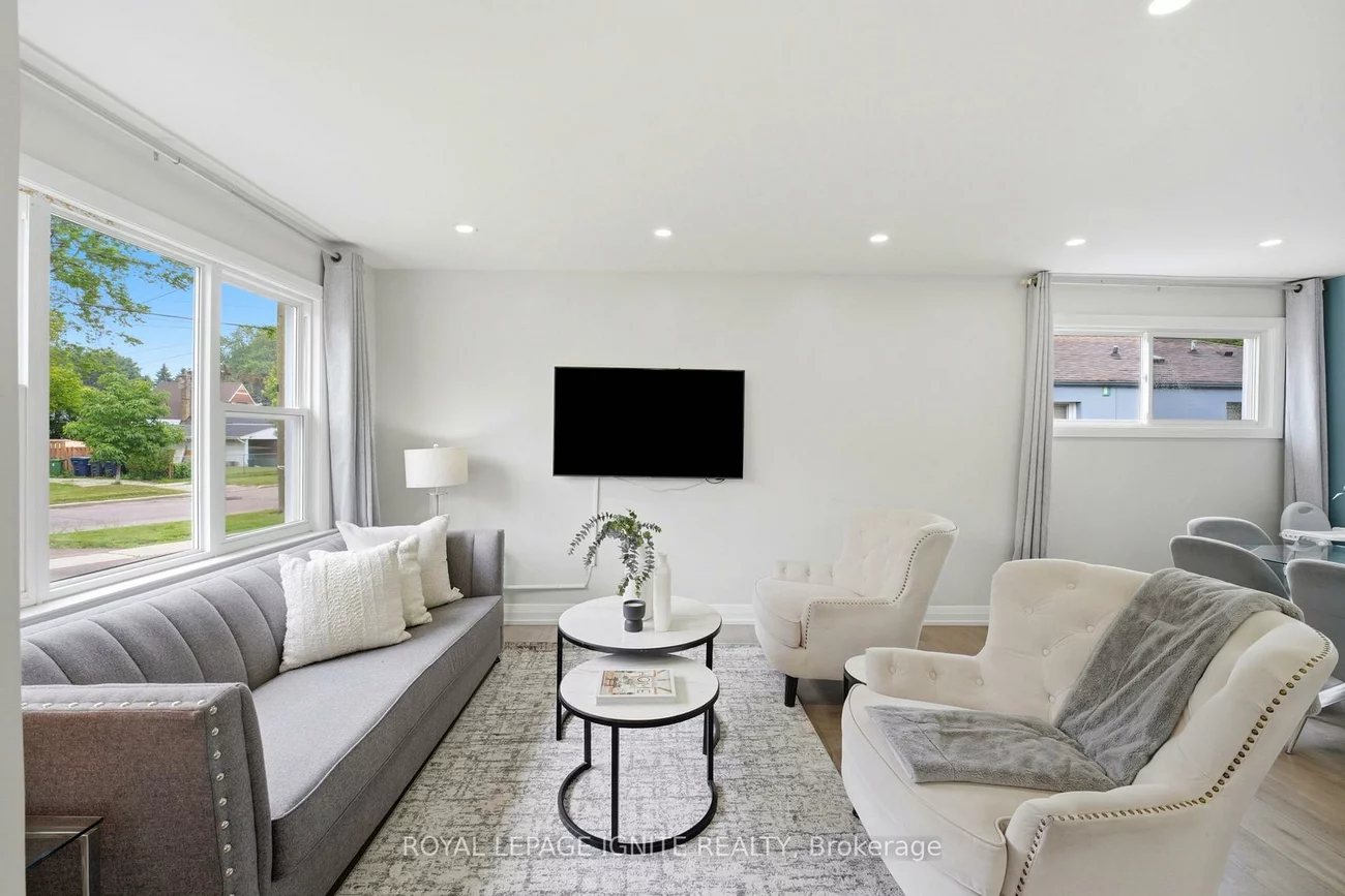 89, Darlingside, West Hill, Toronto