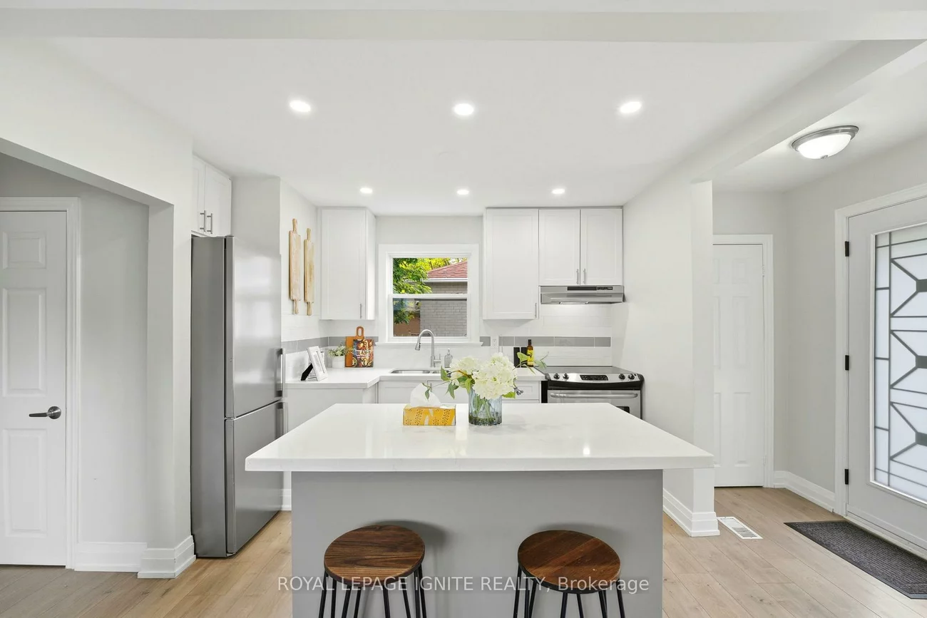 89, Darlingside, West Hill, Toronto
