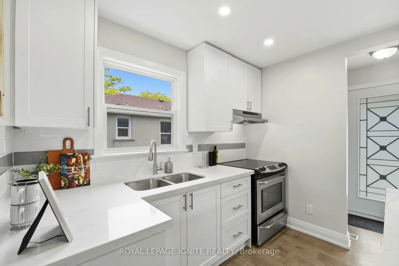 89, Darlingside, West Hill, Toronto