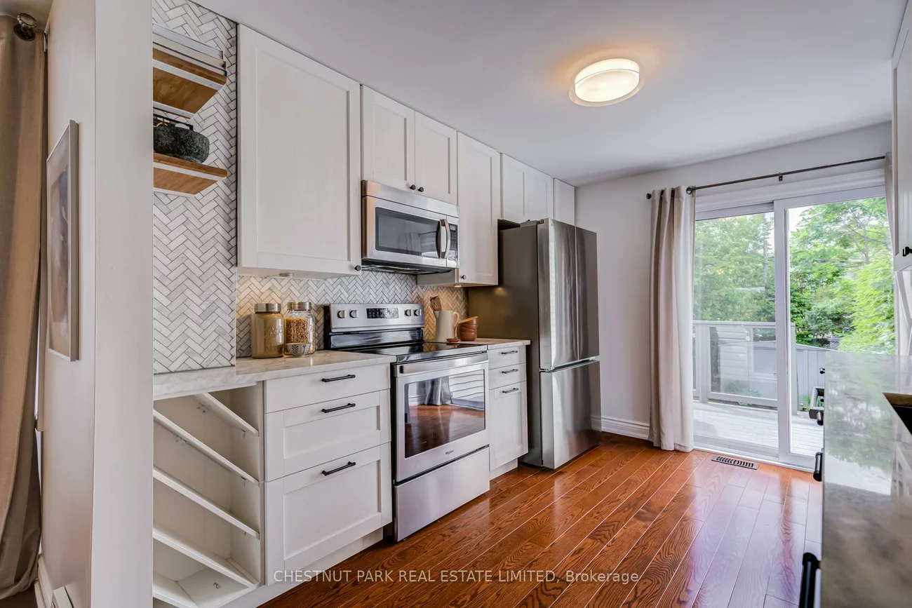 89, Frater, Danforth Village-East York, Toronto