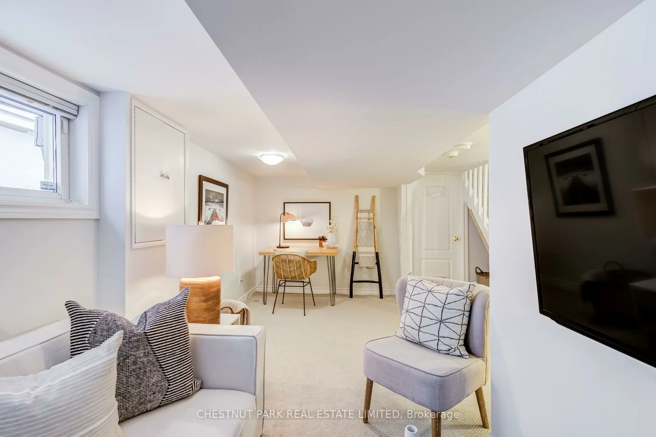 89, Frater, Danforth Village-East York, Toronto