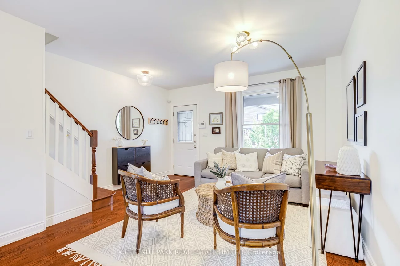 89, Frater, Danforth Village-East York, Toronto