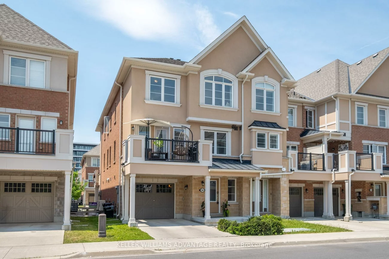 98, Howe, Clairlea-Birchmount, Toronto