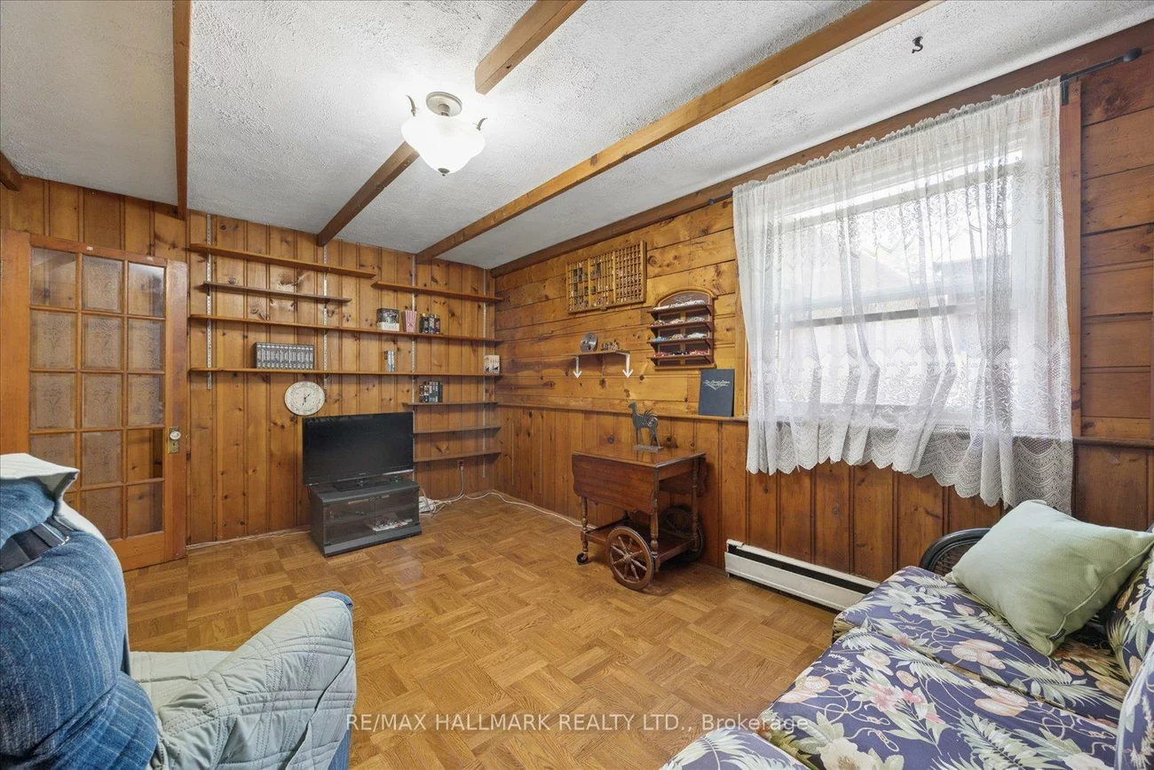 23, Larwood, Cliffcrest, Toronto