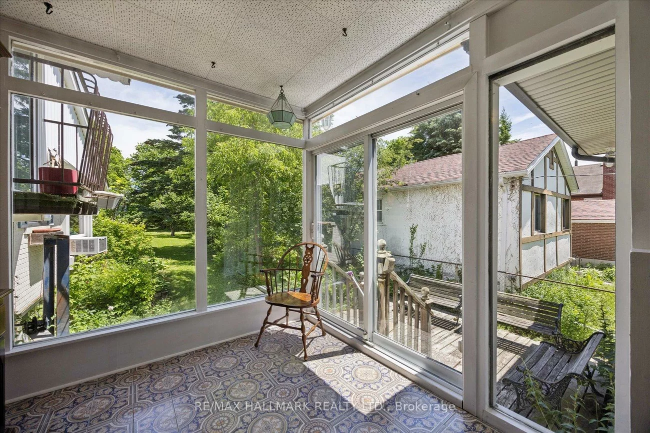 23, Larwood, Cliffcrest, Toronto