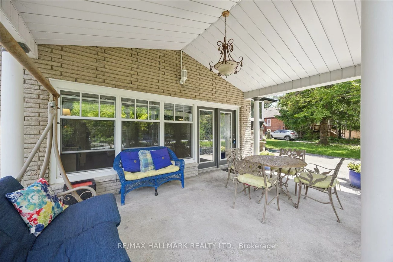 23, Larwood, Cliffcrest, Toronto